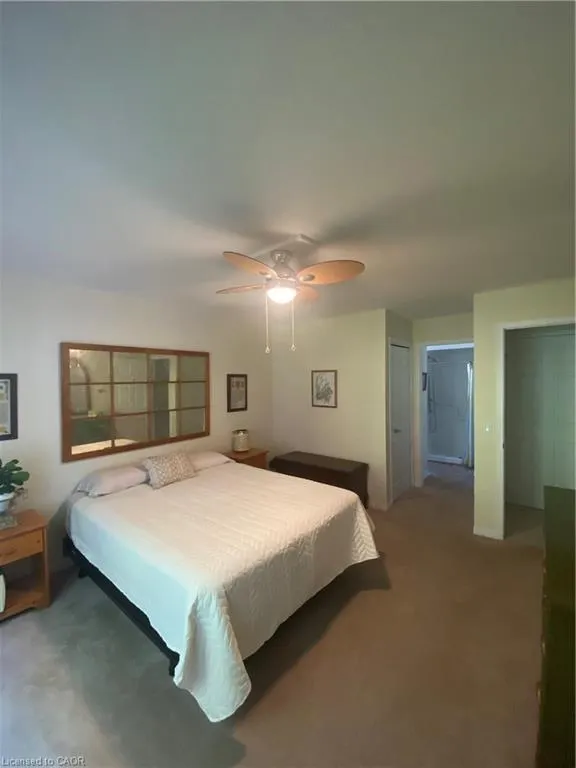 54 Springwood Crescent