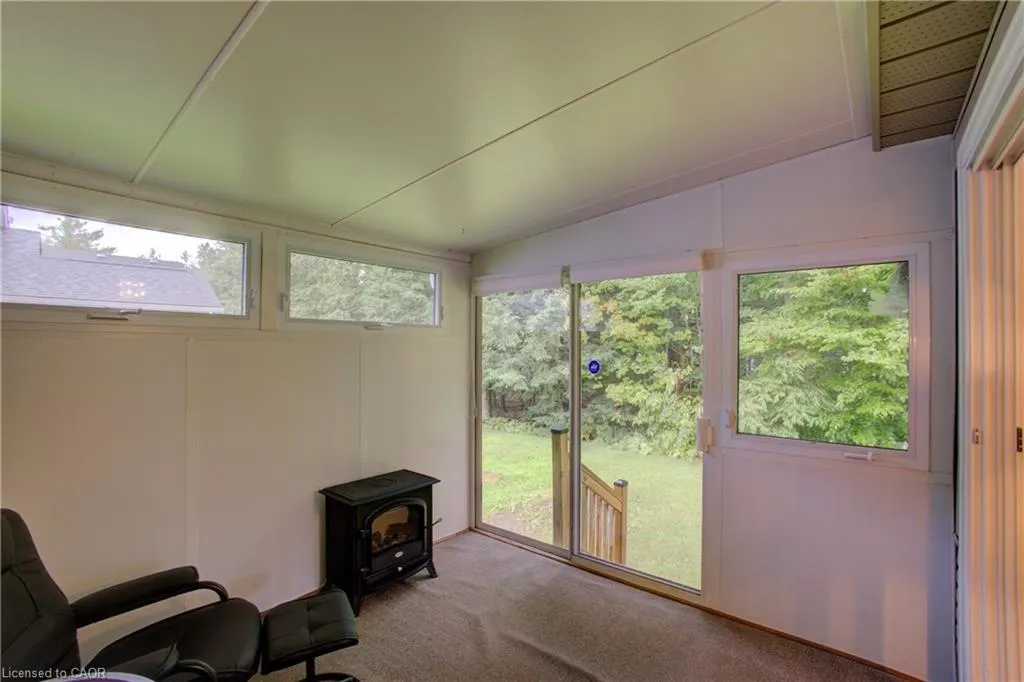 54 Springwood Crescent