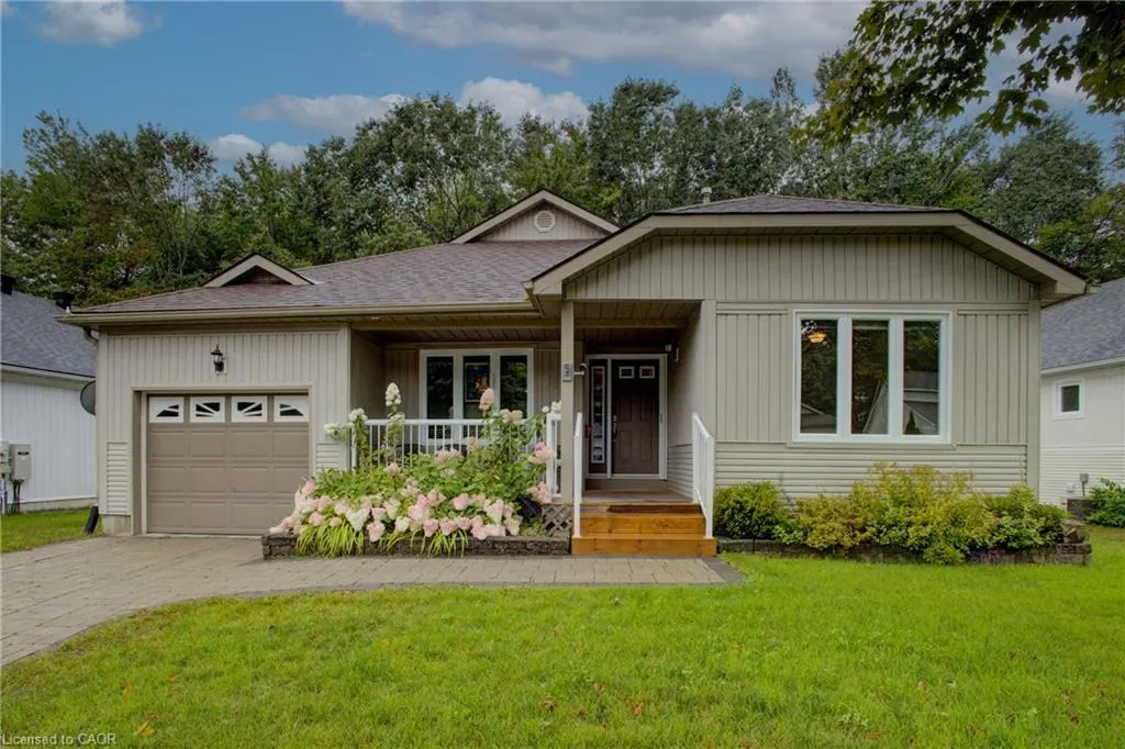 54 Springwood Crescent