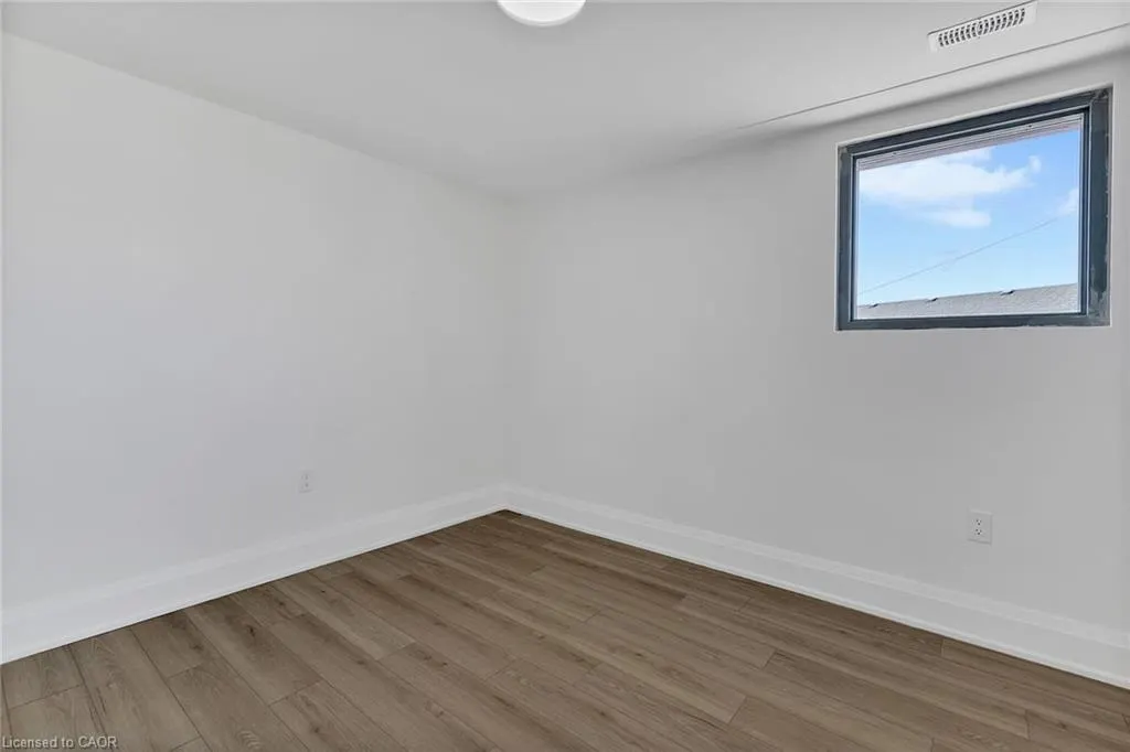 581 Lancaster Street W, #1
