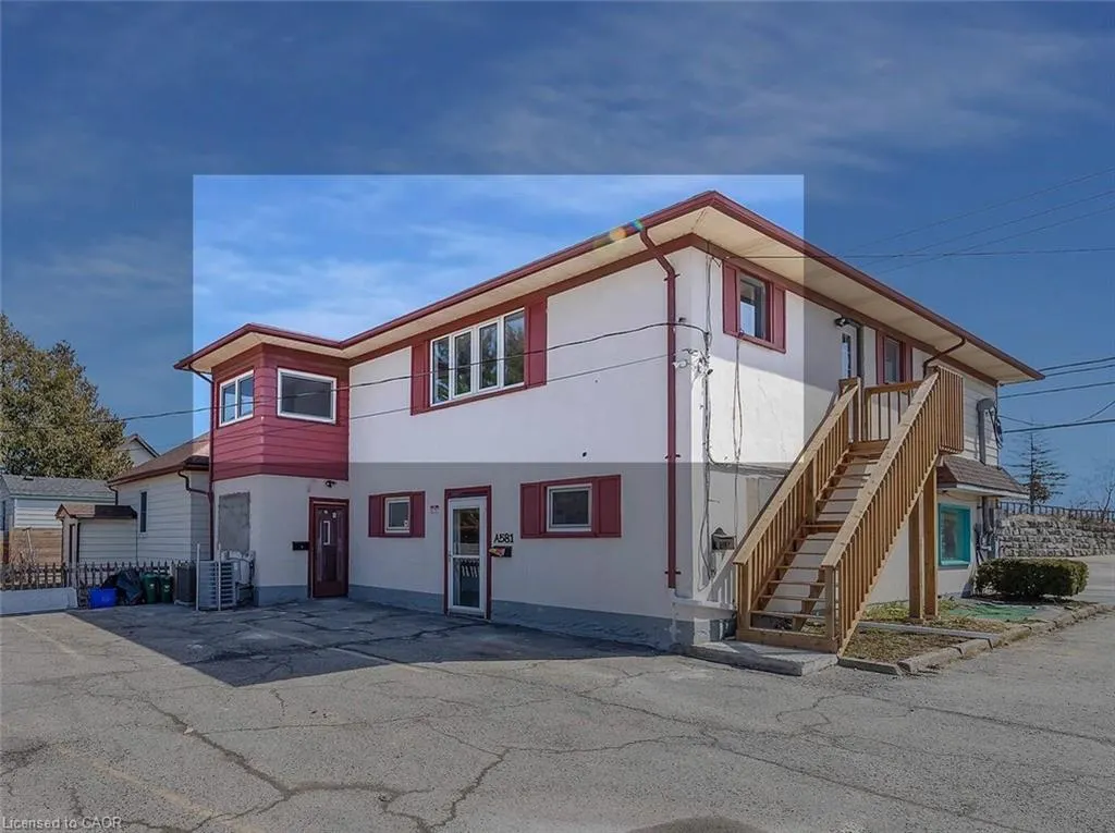 581 Lancaster Street W, #1