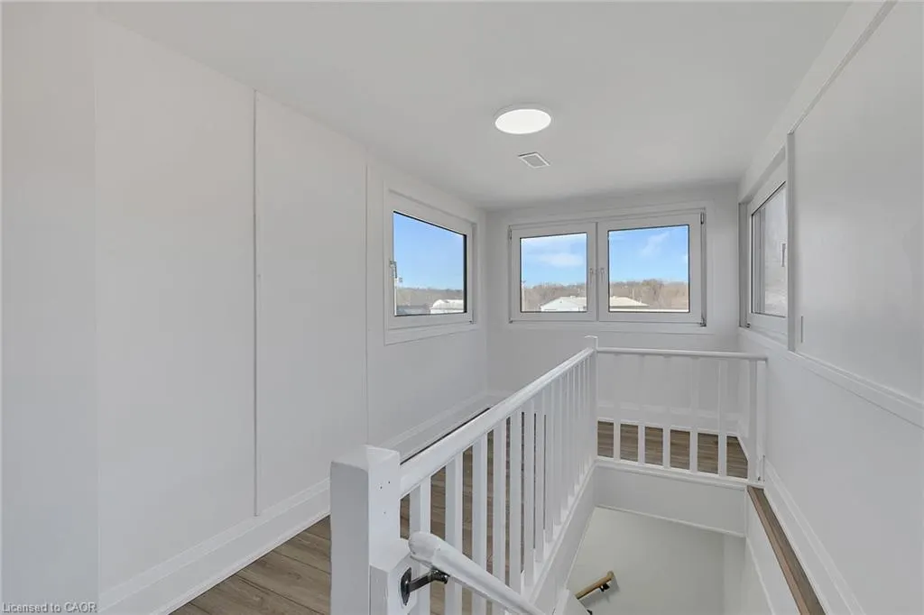 581 Lancaster Street W, #1