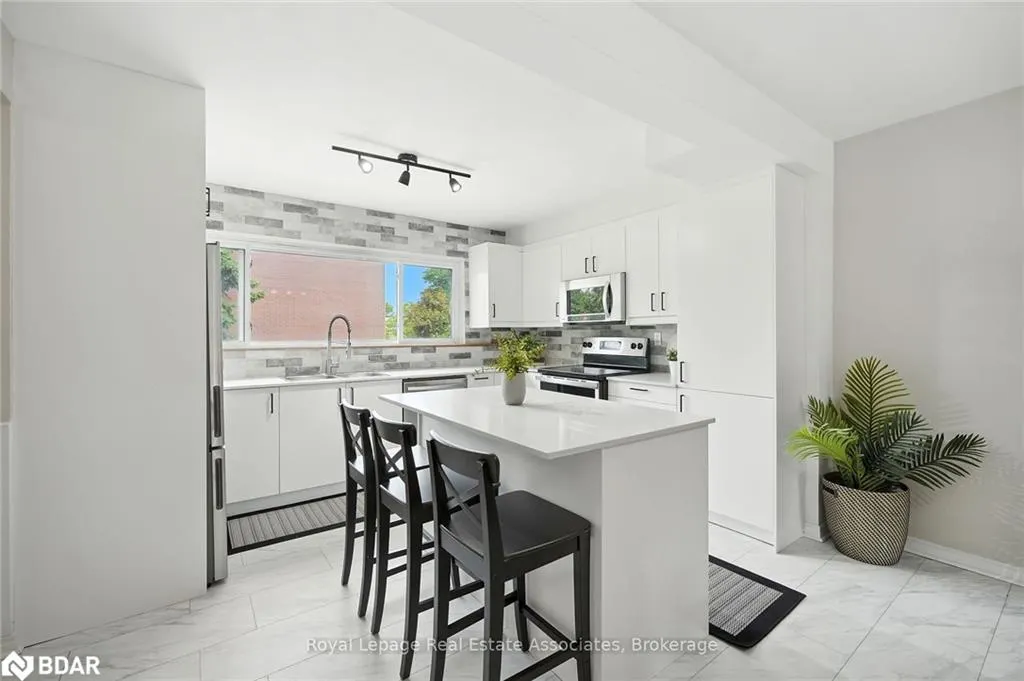 400 Bloor Street, #69