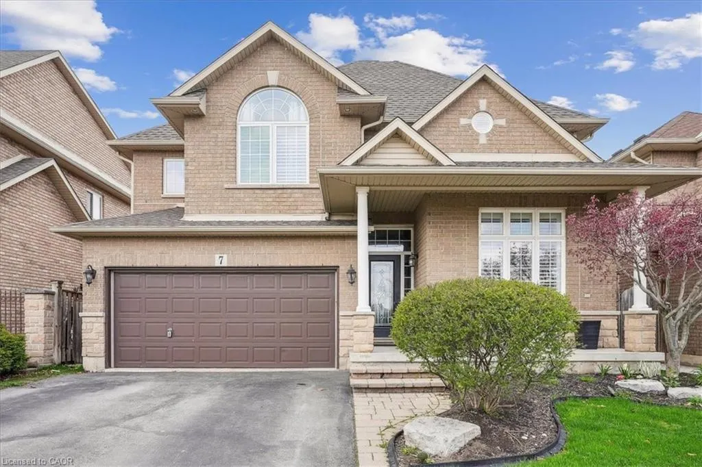 7 Bocelli Crescent