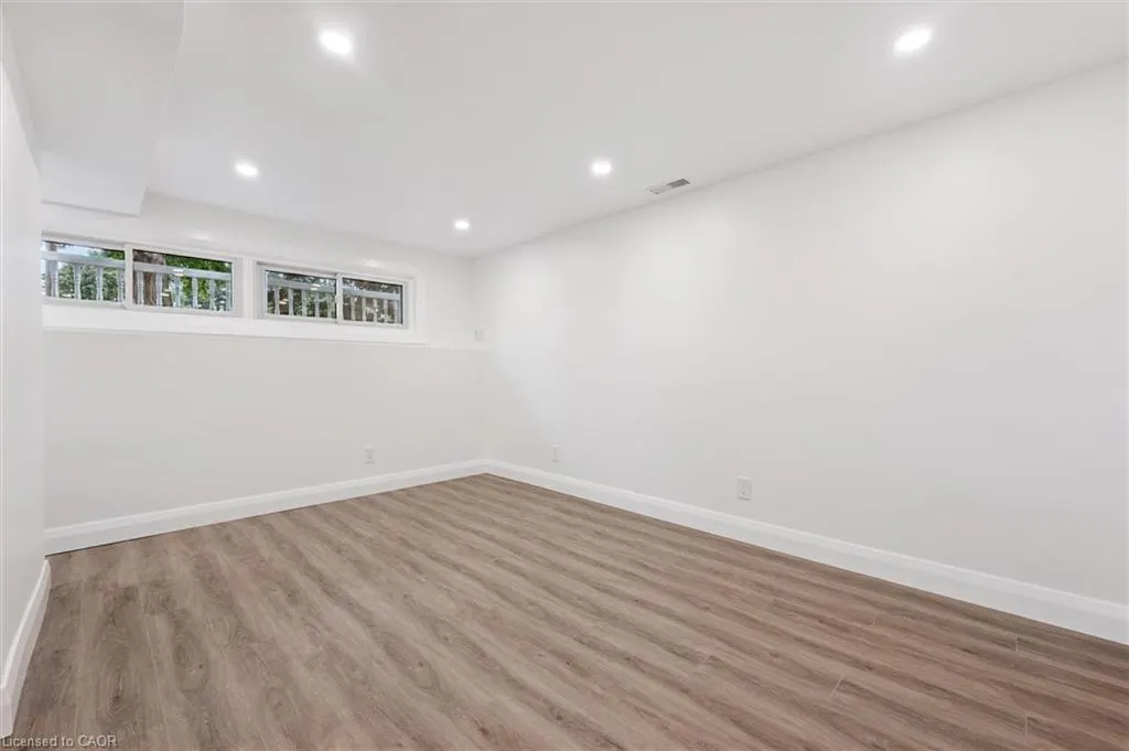 74 Elm Ridge Drive, #LOWER