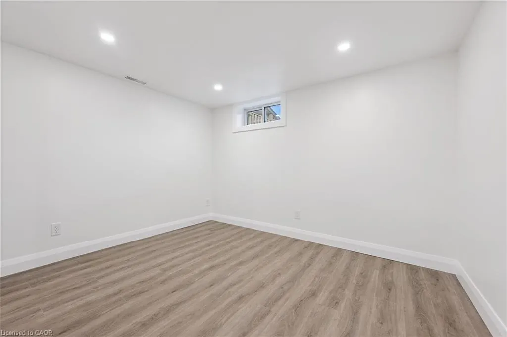 74 Elm Ridge Drive, #LOWER