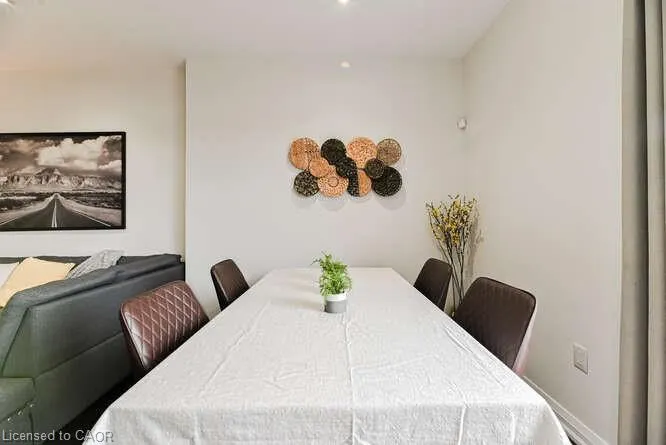 35 Midhurst Heights, #15
