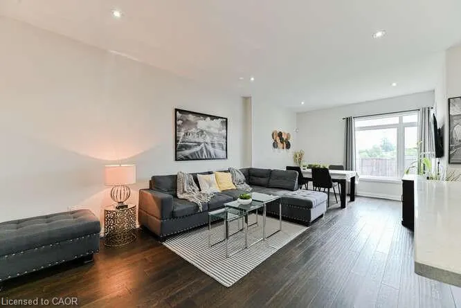 35 Midhurst Heights, #15