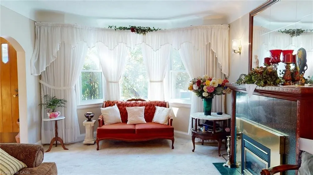 12 Orchard Hill
