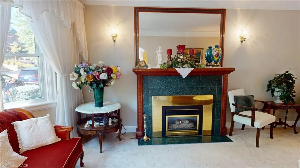 12 Orchard Hill