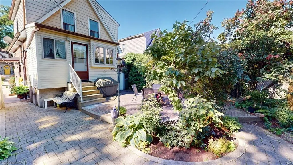 12 Orchard Hill