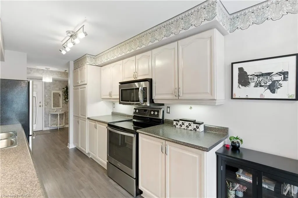 980 Golf Links Road, #101