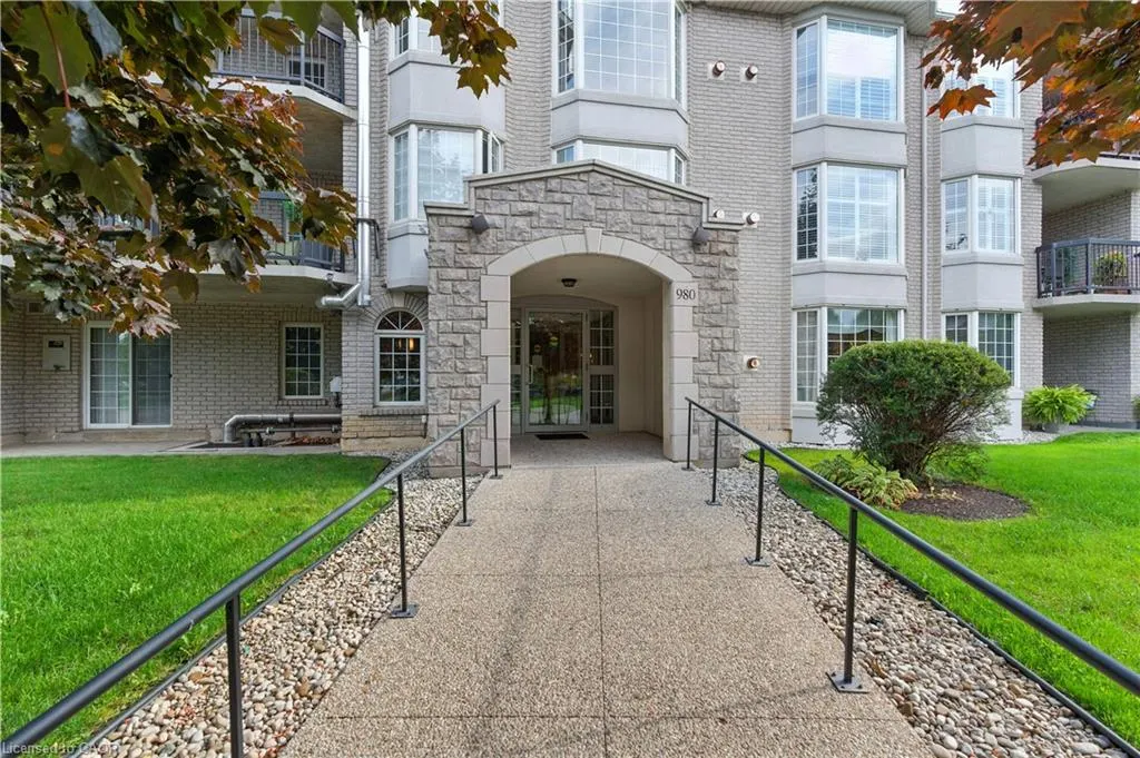 980 Golf Links Road, #101