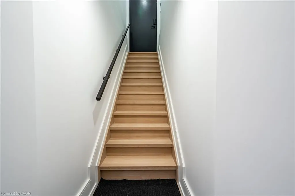 86 Valleyview Drive