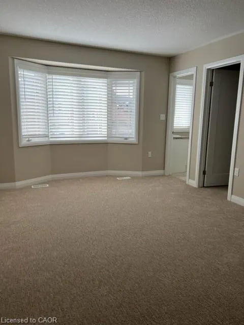 116 Laguna Village Crescent