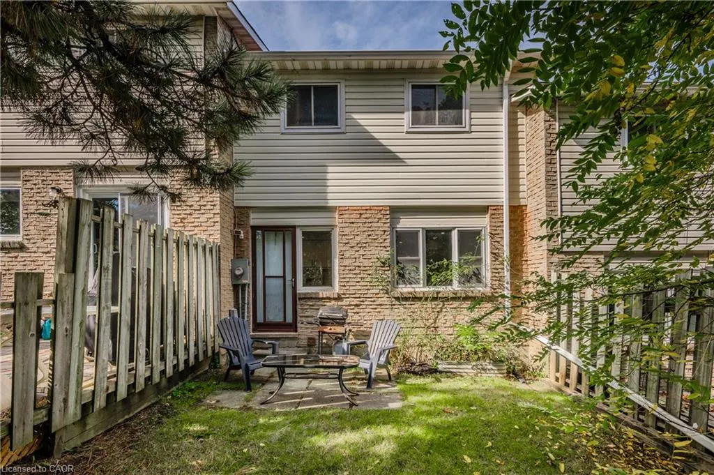308 Bluevale Street N, #E