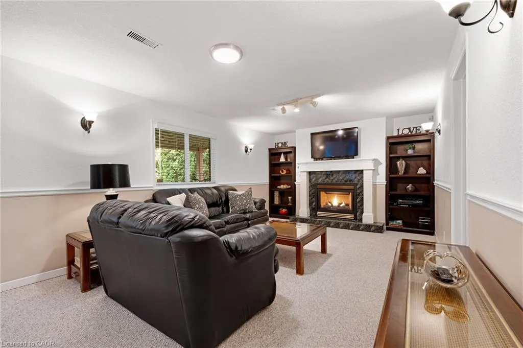 228 Michener Crescent