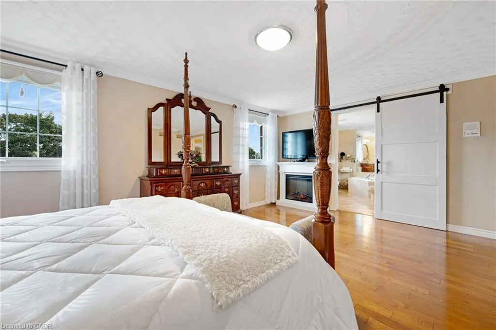 228 Michener Crescent