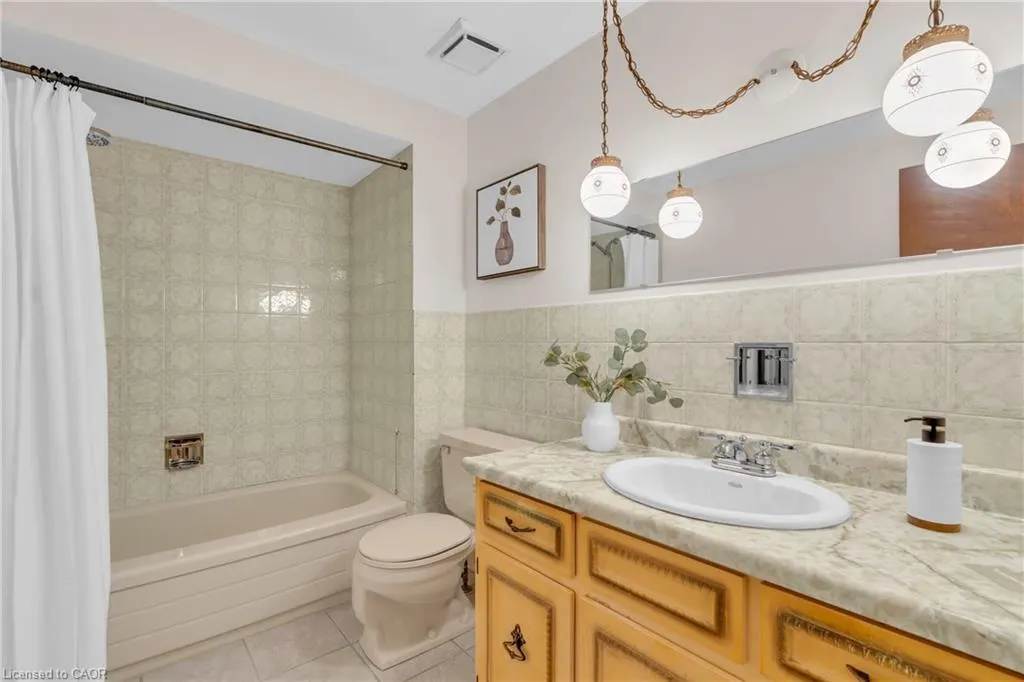 115 White Pine Crescent