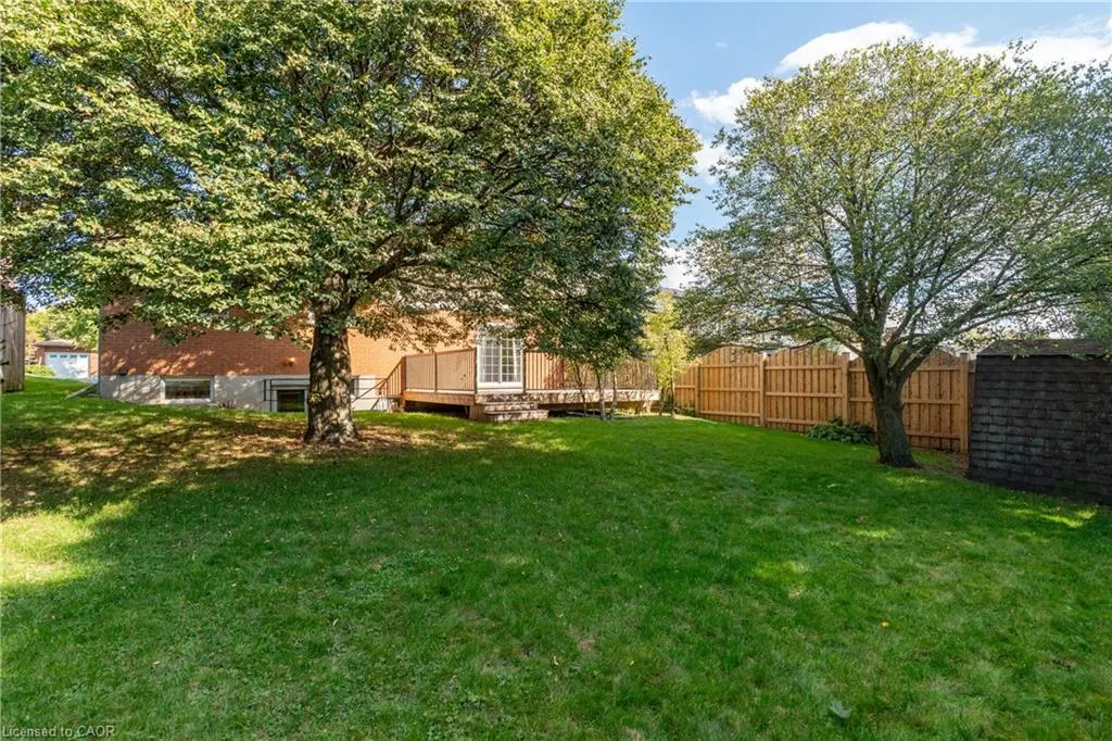 115 White Pine Crescent