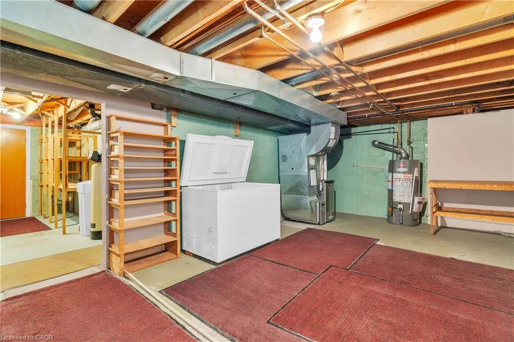 115 White Pine Crescent