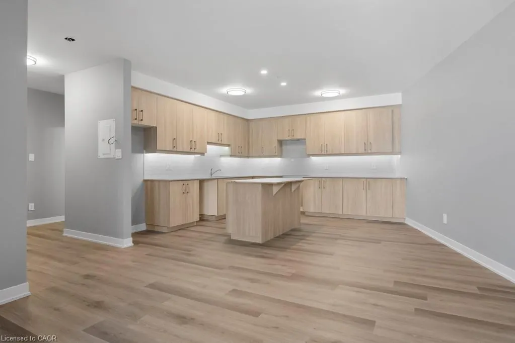 5002 King Street, #408