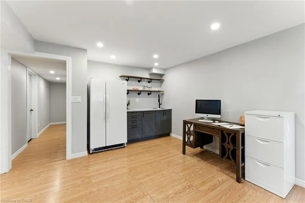 37 Maple Crescent