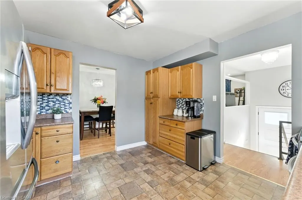 37 Maple Crescent
