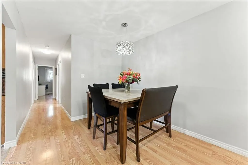 37 Maple Crescent