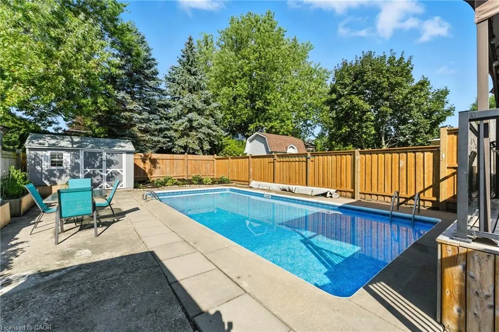 37 Maple Crescent