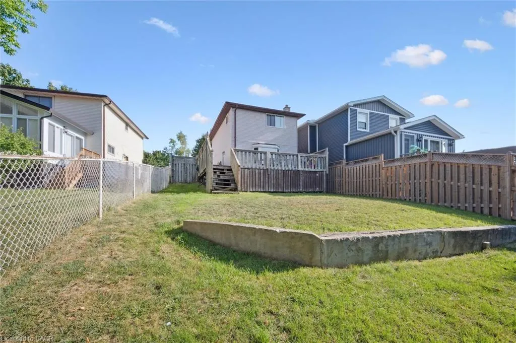 99 Carter Crescent