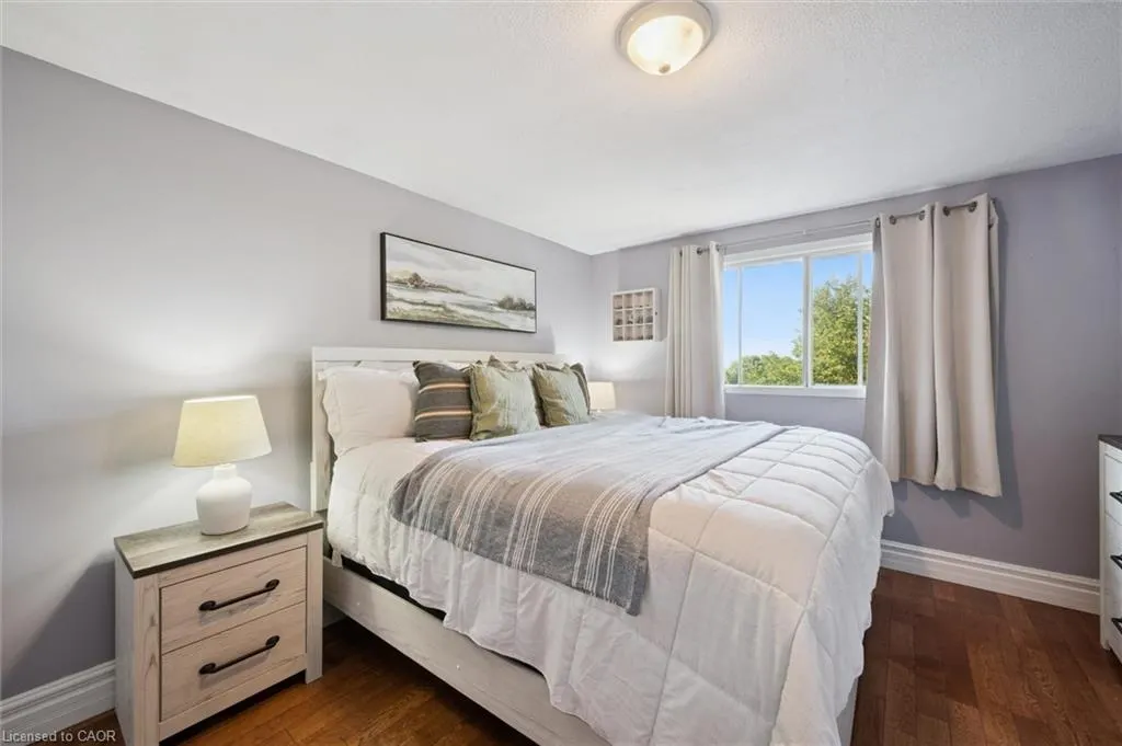 99 Carter Crescent