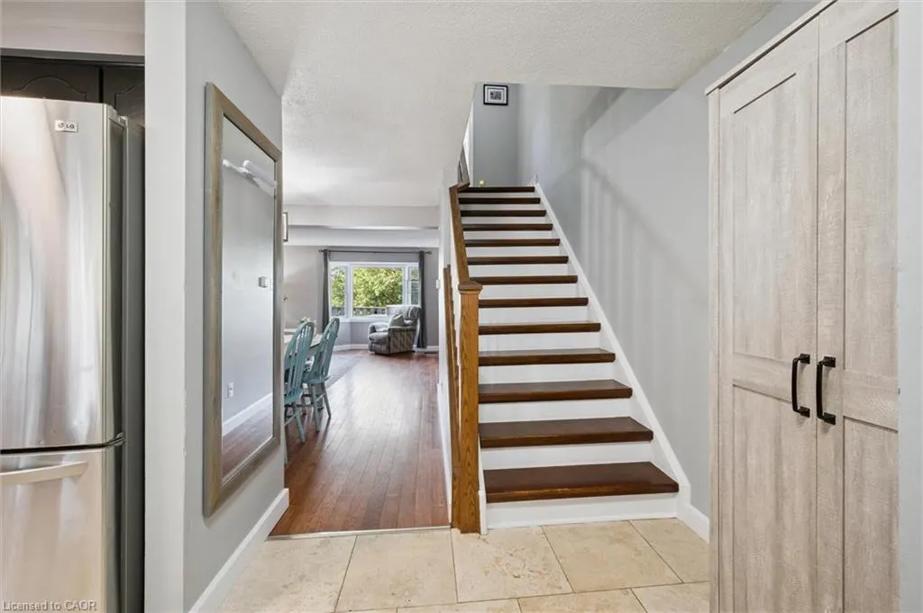 99 Carter Crescent