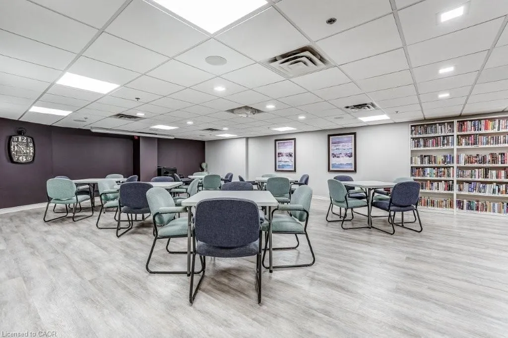 1237 North Shore Boulevard E, #707