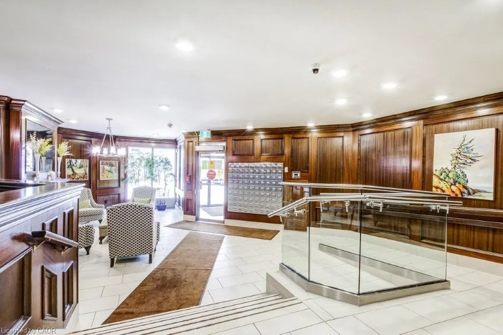 1237 North Shore Boulevard E, #707