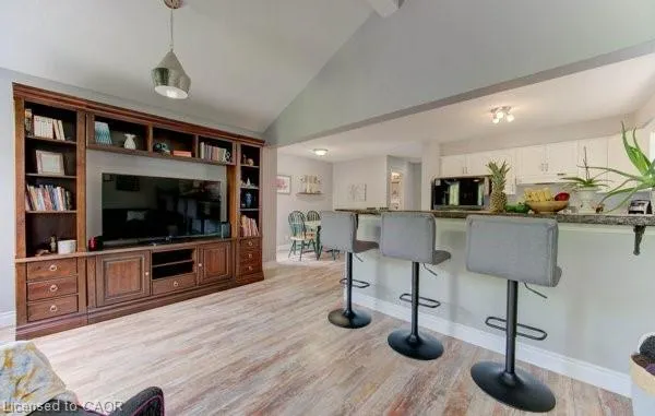 320 Bankside Drive
