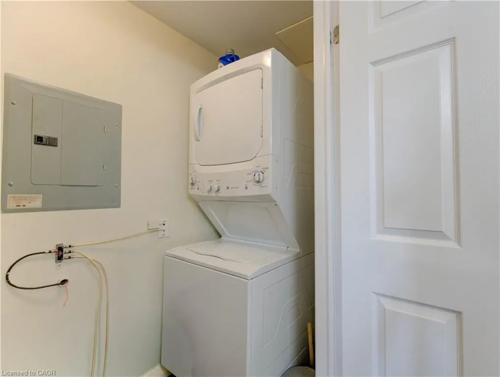1460 Highland Road W, #10F