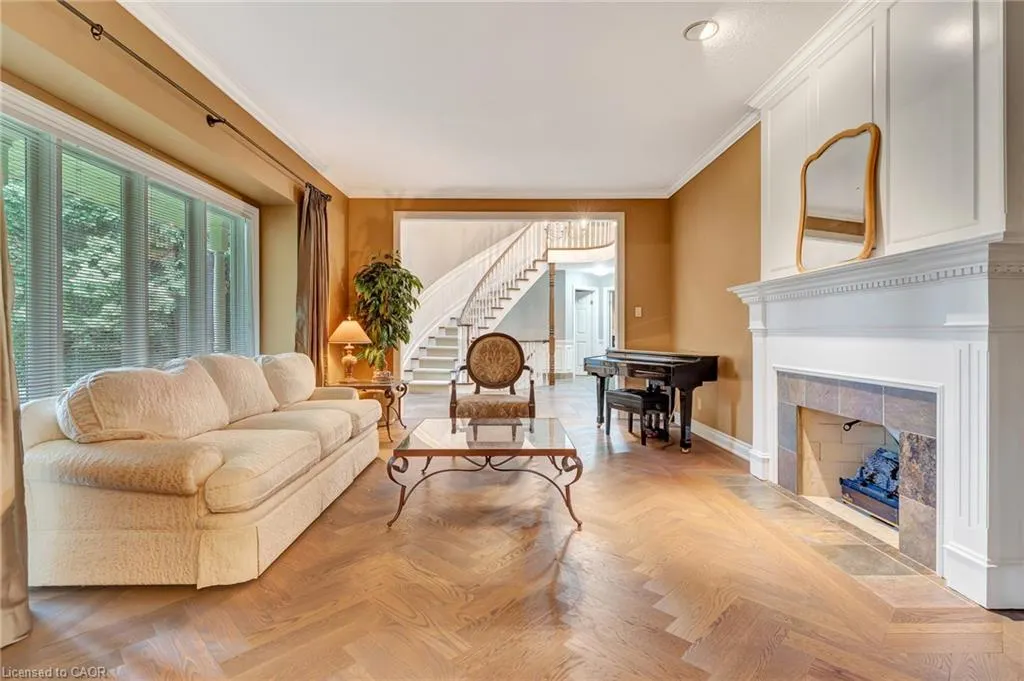 22 Deerpath Court