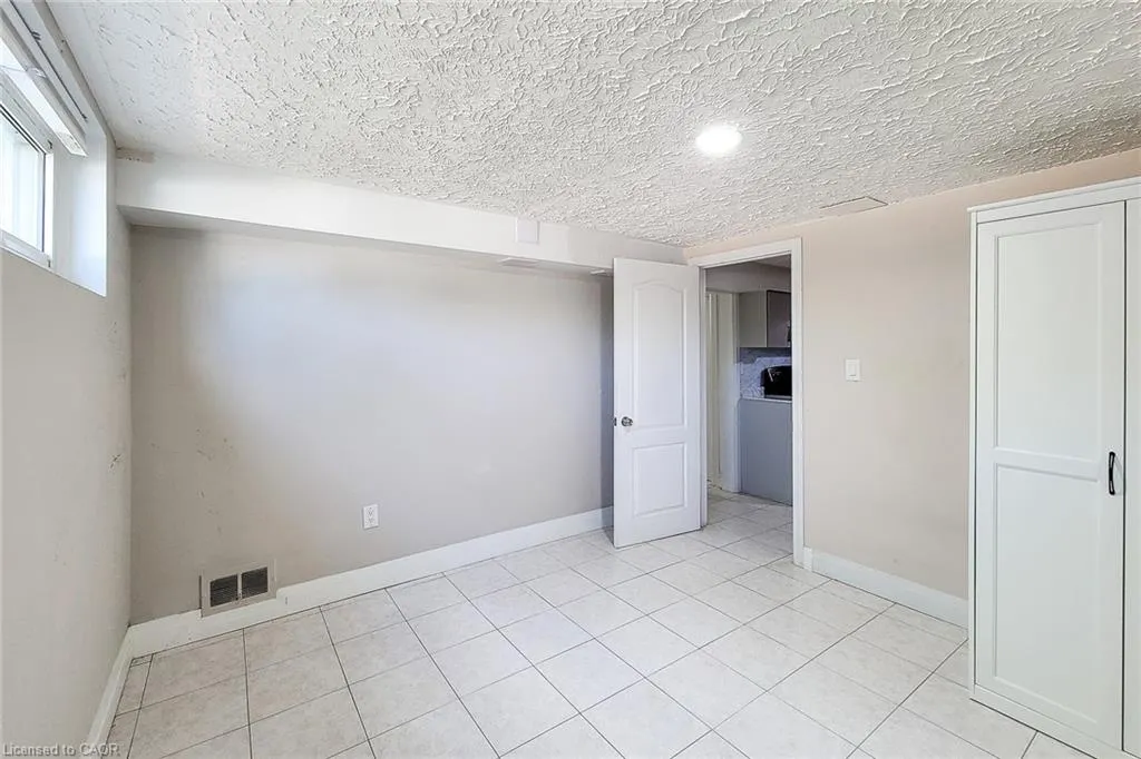 12 Maitland Avenue, #Basement