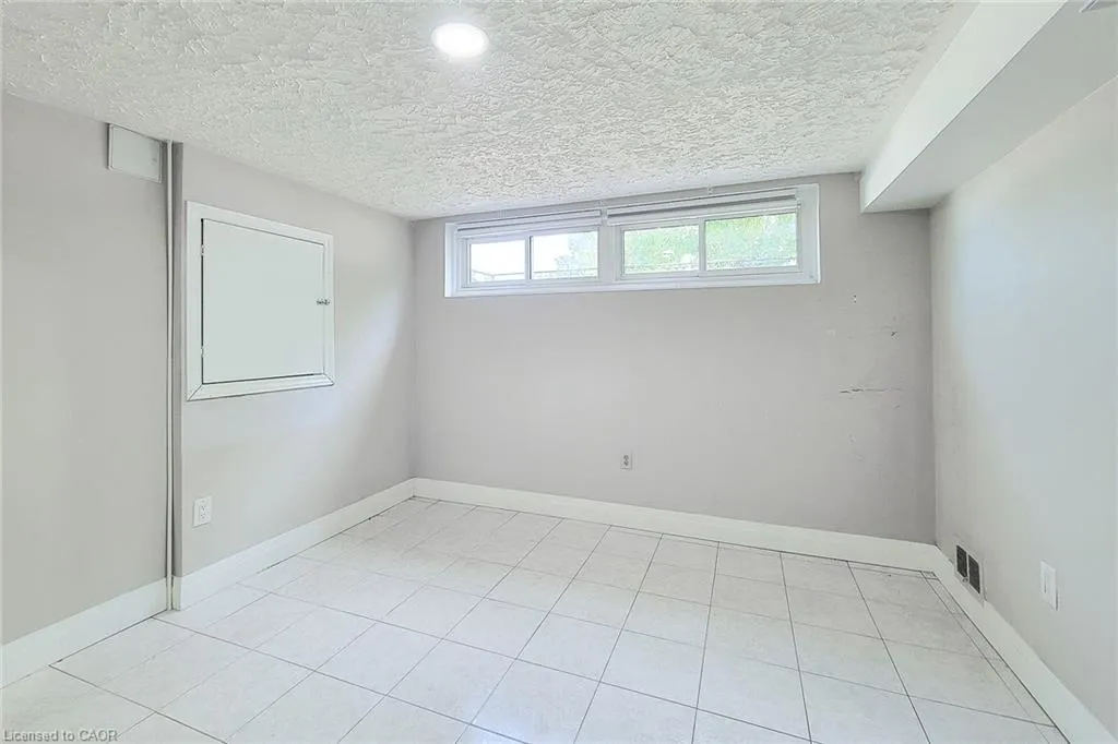 12 Maitland Avenue, #Basement