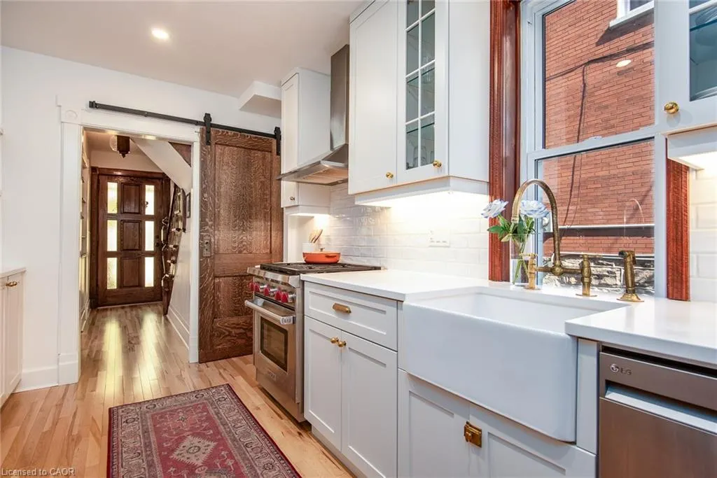 73 Water Street S