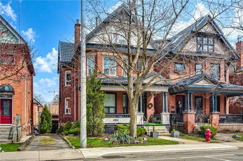 204 Herkimer Street, #1