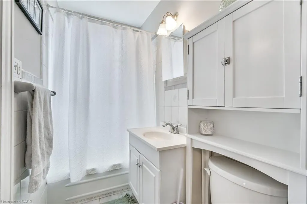 204 Herkimer Street, #1