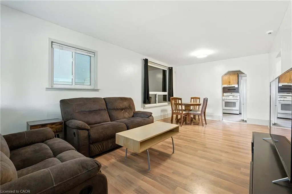 1 Berryman Avenue