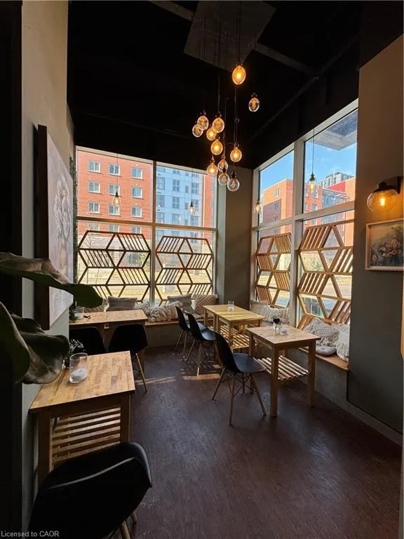 280 Lester Street, #111