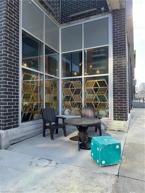 280 Lester Street, #111