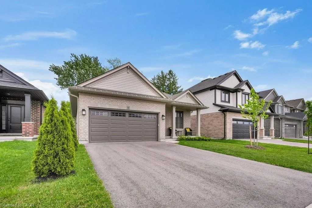 11 Keba Crescent