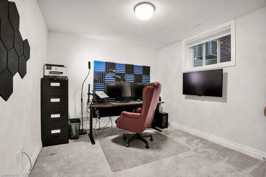 11 Keba Crescent
