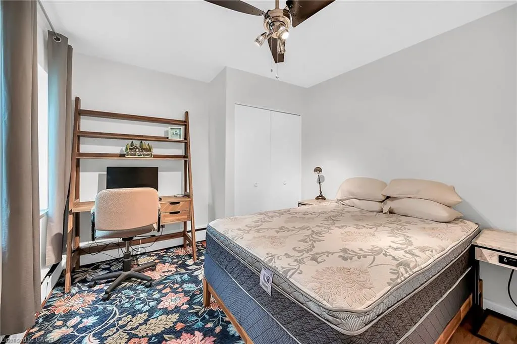 40 Robinson Street, #208