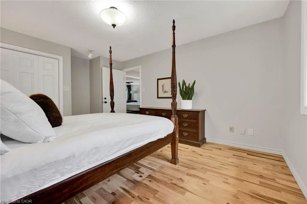 405 Glasgow Street, #3